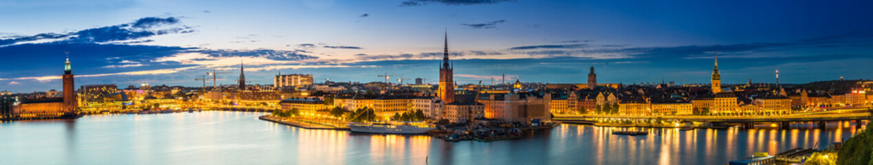 Fototapeta na wymiar Scenic summer night panorama of Stockholm, Sweden