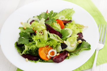 Salad of roast beet