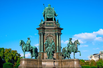 Obraz premium Maria Theresia monument in Vienna, Austria