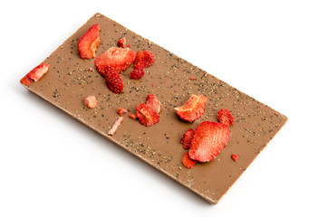Schokolade mit Erdbeeren und Pfeffer