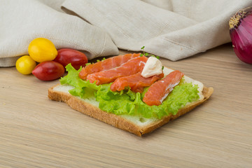 Salmon sandwich