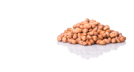 Fototapeta na wymiar Peanut or ground nut in white bowl over white background
