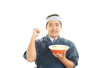 仕事中のラーメン職人