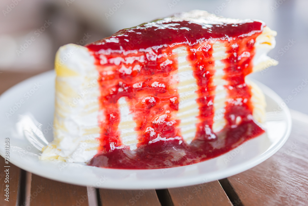 Poster strawberry crepe cakes