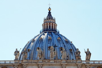Fototapeta na wymiar Vatican city center life on May 30, 2014