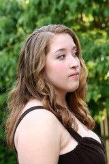 Naklejka premium Tense Prom Girl