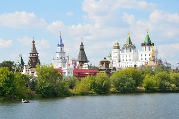 Obraz premium Вид на Измайловский кремль летом, Москва