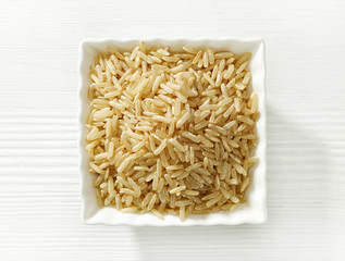 bowl of brown rice grains
