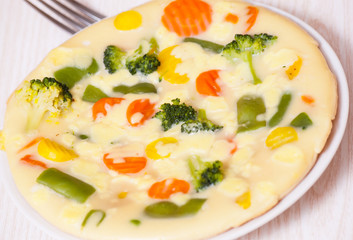 omelet with vegetables