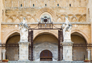 Fototapeta premium Cefalu cathedral