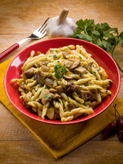 strozzapreti with mushroom