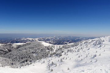 Fototapeta na wymiar Panorama overlooking the mountain system