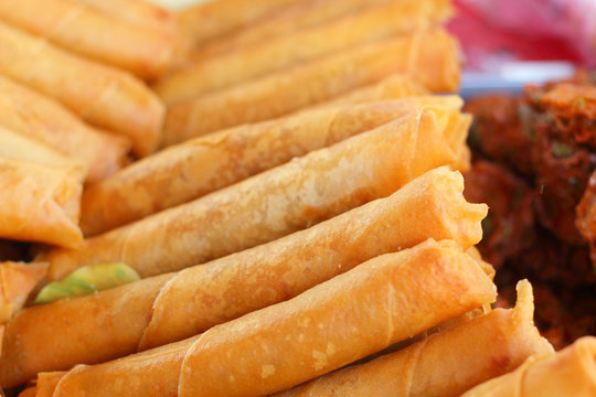 Fried spring rolls in the market
