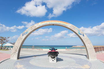 沖縄のビーチ・トロピカルビーチ - 73915678