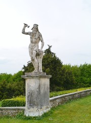 Fototapeta na wymiar A sculpture in the garden of the villa Maser in Italy