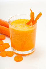 Mohrrüben gemixt, als Smoothie