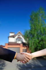 Selling a beautiful new home