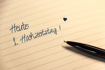 Notiz mit Mitteilung 1. Hochzeitstag