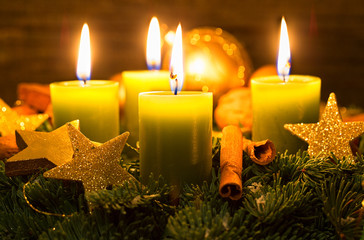 vierter Advent alle Kerzen brennen
