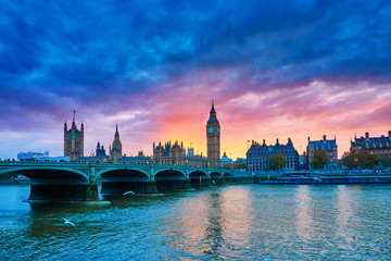 Fototapeta premium Cityscape of Big Ben and Westminster Bridge