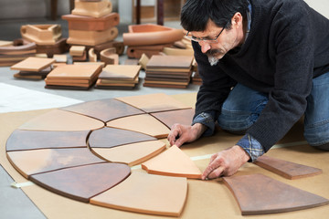 In the ceramic studio: The tiles are ready