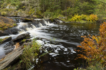 Fototapeta na wymiar Tidga Creek Falls