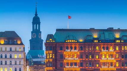 Fototapeta premium Hamburg zur Weihnachtszeit