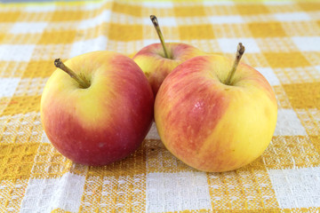 Red apple