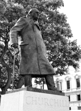 Statue depicting Winston Churchill