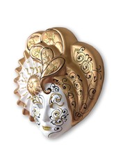 Fototapeta premium Verzierte vergoldete Maske