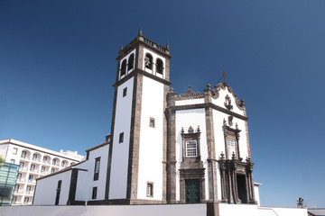 Açores - Sao Miguel - Eglise du port de Ponta Delgada
