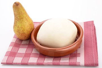 PERE ABATE CON VASTELLA DI FORMAGGIO