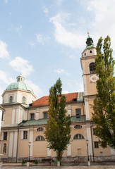 Fototapeta na wymiar Ljubljana Dom des heiligen Nikolaus