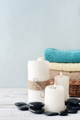 Obraz na płótnie Canvas Candles with towels