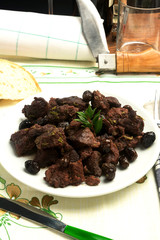 Cinghiale con olive