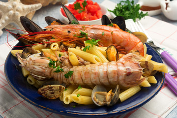 Penne allo scoglio