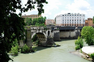 Fototapeta na wymiar View of Tiber river in Rome city on May 31, 2014