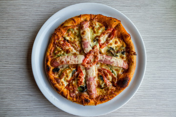 Pizza with sausage