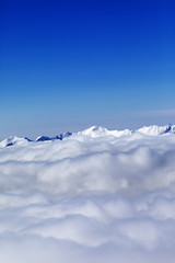 Fototapeta na wymiar Mountains under clouds at nice day