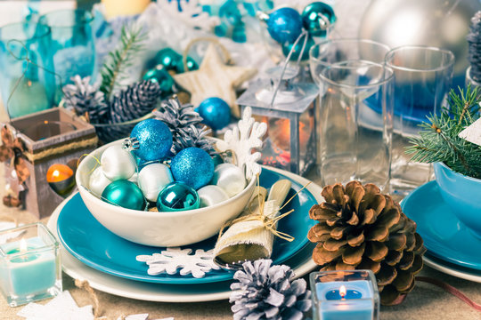 Christmas xmas eve table board setting