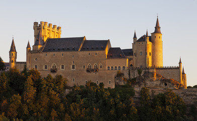 Fototapeta na wymiar Atardecer en el Alcazar de Segovia.