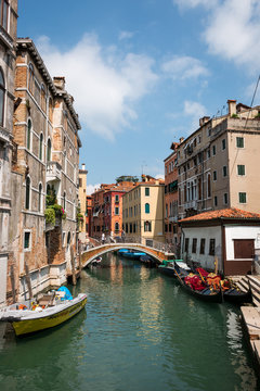 rio del mondo novo canal à Venise