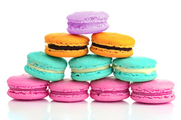 Obraz na płótnie Canvas Gentle colorful macaroons isolated on white