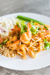 Pad thai