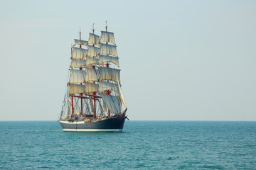 Fototapeta na wymiar old sailing ship on the high seas