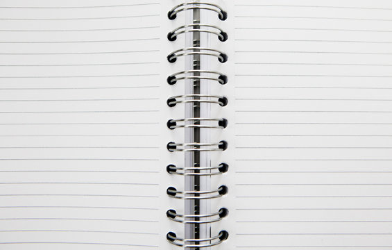 carnet a spirales lign&eacute; ouvert