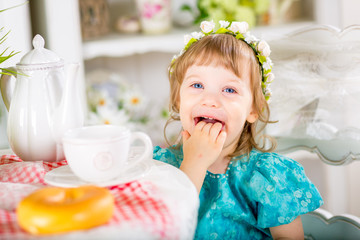 Pretty baby eating