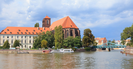Kościół NMP na Piasku oraz Most Tumski we Wrocławiu