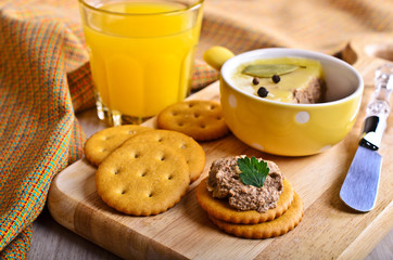 Sandwich with meat pate