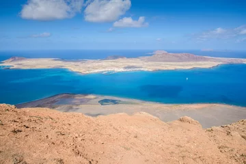 Gordijnen Island of La Graciosa, seen from Mirador del Rio, Canary islands © Noradoa